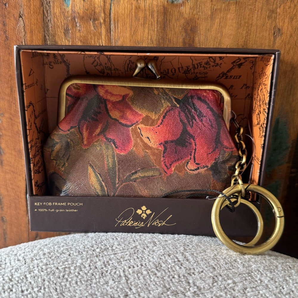 SOLD NWT Patricia Nash key fob pouch - Picture 4 of 13